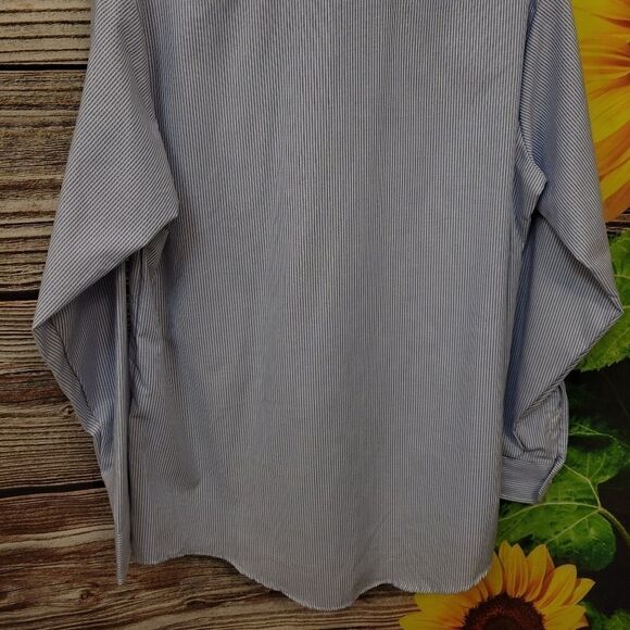 Wrangler by Red Kap uniform shirts Size large blue/white stripped NWOT - Picture 5 of 8